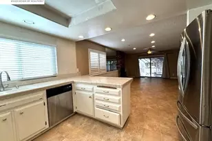 3740 Roundhill Dr, Pittsburg, CA 94565 - Photo 18