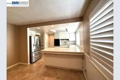 3740 Roundhill Dr, Pittsburg, CA 94565 - Photo 14