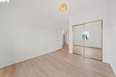 5812 Dover St, Oakland, CA 94609 - Photo 20