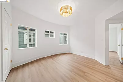 5812 Dover St, Oakland, CA 94609 - Photo 18