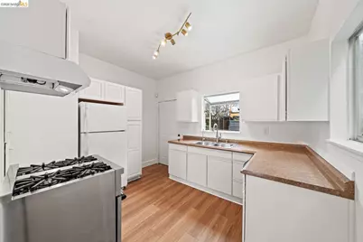 5812 Dover St, Oakland, CA 94609 - Photo 14