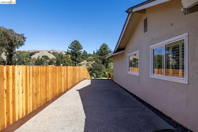 2615 Alhambra Way, Pinole, CA 94564 - Photo 46