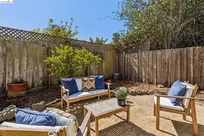 1339 Mariposa St, Richmond, CA 94804 - Photo 18