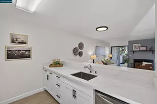 1391 Monument Blvd, Concord, CA 94520 - Photo 14