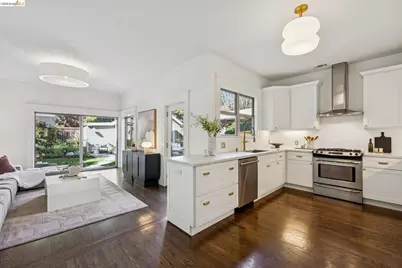446 65th St, Oakland, CA 94609 - Photo 12