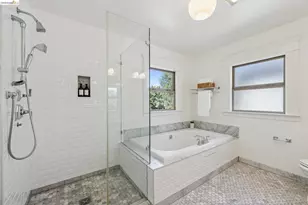 446 65th St, Oakland, CA 94609 - Photo 34
