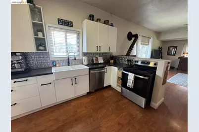 12528 Peach Ln, Wilton, CA 95693 - Photo 12