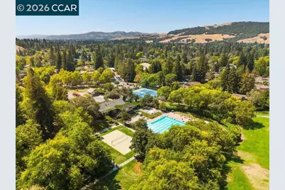 8 Dunsmoor Ct, Danville, CA 94526 - Photo 68