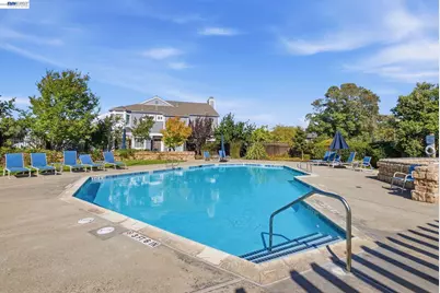 73 Bay Park Ter, Alameda, CA 94502 - Photo 44
