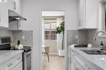 316 Fair Haven Rd, Alameda, CA 94501 - Photo 22