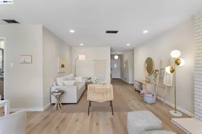 316 Fair Haven Rd, Alameda, CA 94501 - Photo 16