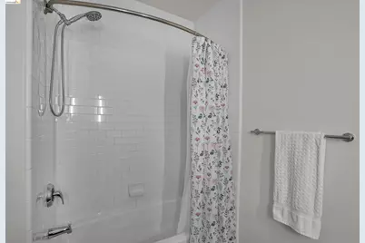 3801 San Pablo Ave #306, Emeryville, CA 94608 - Photo 24