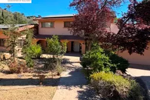 154 Vine St, Vacaville, CA 95688 - Photo 1