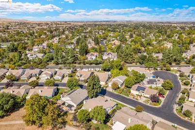 1751 Crispin Dr, Brentwood, CA 94513 - Photo 6