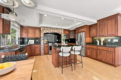 35615 Barnard Dr, Fremont, CA 94536 - Photo 12