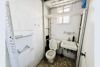 220 International Blvd, Oakland, CA 94606 - Photo 16