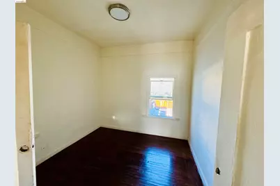 220 International Blvd, Oakland, CA 94606 - Photo 8