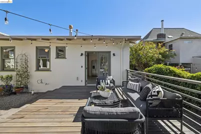 5850 Lawton Ave, Oakland, CA 94618 - Photo 26