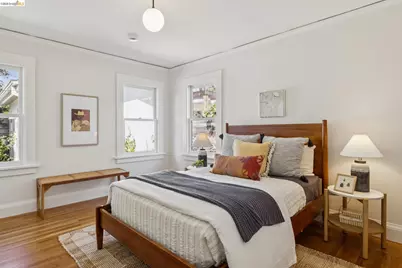 5850 Lawton Ave, Oakland, CA 94618 - Photo 32
