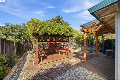 10561 Carver Dr, Cupertino, CA 95014 - Photo 36