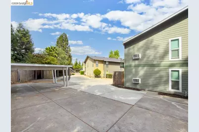 111 Virginia Hills Dr, Martinez, CA 94553 - Photo 8