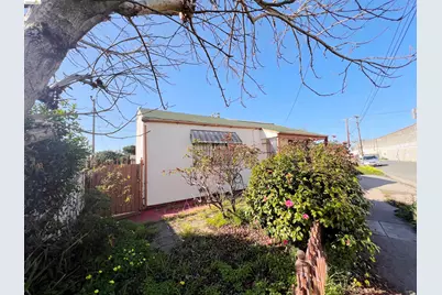 331 50th St, Richmond, CA 94804 - Photo 2