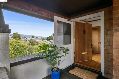486 Jean St, Oakland, CA 94610 - Photo 2