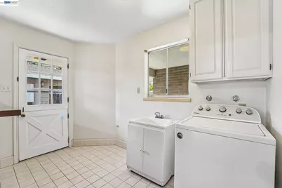 214 Redondo Dr, Pittsburg, CA 94565 - Photo 46