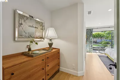 6628 Chabot Rd, Oakland, CA 94618 - Photo 28