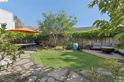 6628 Chabot Rd, Oakland, CA 94618 - Photo 44