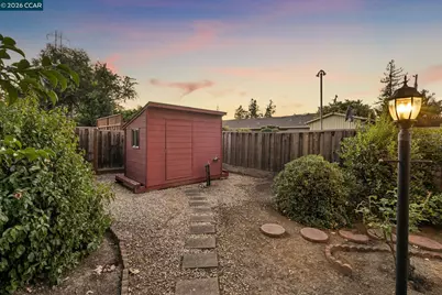 2172 Angus Dr, Walnut Creek, CA 94598 - Photo 46