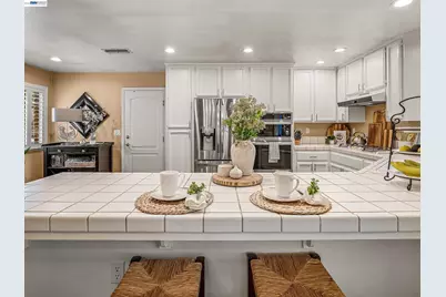 4040 Tilden Dr, Roseville, CA 95661 - Photo 8