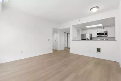 989 Webster Street #546, Oakland, CA 94607 - Photo 4