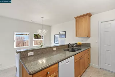 433 Lassen Dr, Martinez, CA 94553 - Photo 26