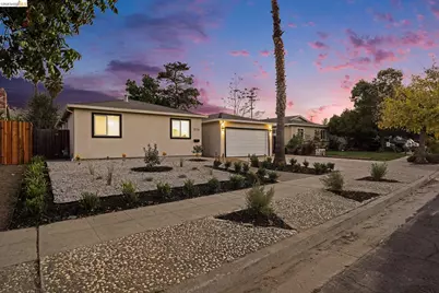 1036 Smith Ave, Campbell, CA 95008 - Photo 4