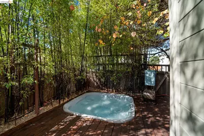 6145 Fremont St, Oakland, CA 94608 - Photo 64