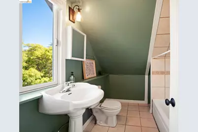 6145 Fremont St, Oakland, CA 94608 - Photo 56