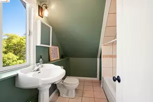 6145 Fremont St, Oakland, CA 94608 - Photo 56