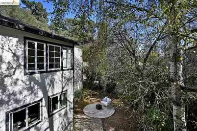 6773 Wilton Dr, Oakland, CA 94611 - Photo 50