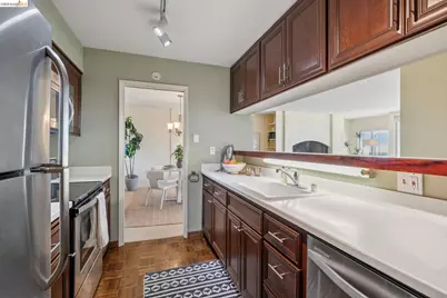 5405 Carlton St #202, Oakland, CA 94618 - Photo 14