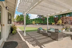 7 Beswick Ct, Pleasant Hill, CA 94523 - Photo 22