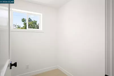 2703 Mathews St, Berkeley, CA 94702 - Photo 24
