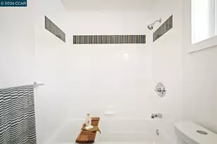 2703 Mathews St, Berkeley, CA 94702 - Photo 26