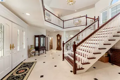 8016 Golden Eagle Way, Pleasanton, CA 94588 - Photo 6