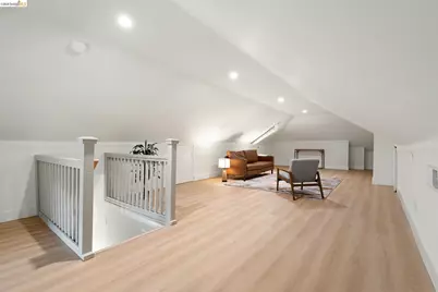 2630 Highland Ave, Oakland, CA 94606 - Photo 30