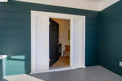 2630 Highland Ave, Oakland, CA 94606 - Photo 38