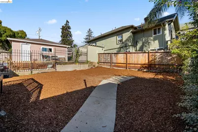 2630 Highland Ave, Oakland, CA 94606 - Photo 36