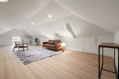 2630 Highland Ave, Oakland, CA 94606 - Photo 32