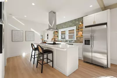 2630 Highland Ave, Oakland, CA 94606 - Photo 10