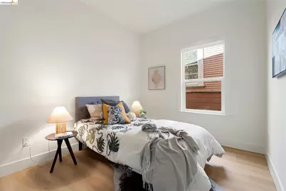 2630 Highland Ave, Oakland, CA 94606 - Photo 20